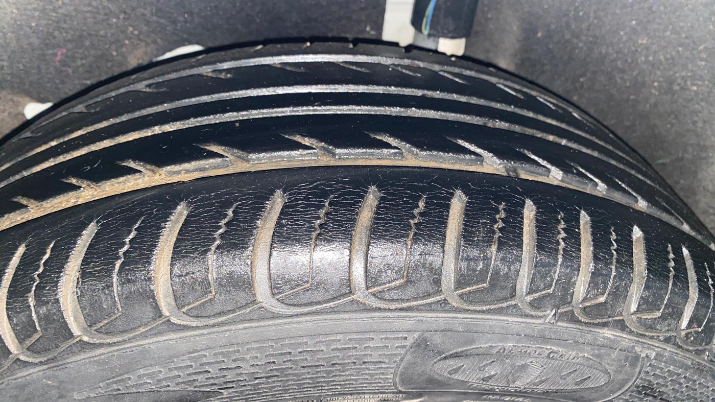 2019 Ford Ecosport TITANIUM 1.5L DIESEL, Diesel, Manual, 40,592 km, Left Rear Tyre Tread