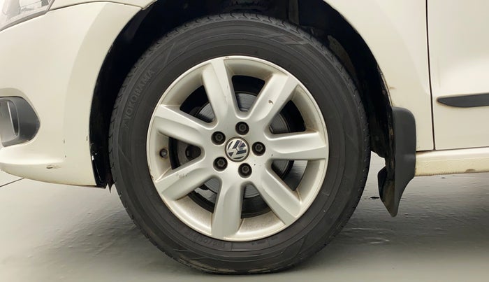 2011 Volkswagen Vento HIGHLINE PETROL AT, Petrol, Automatic, 61,100 km, Left Front Wheel