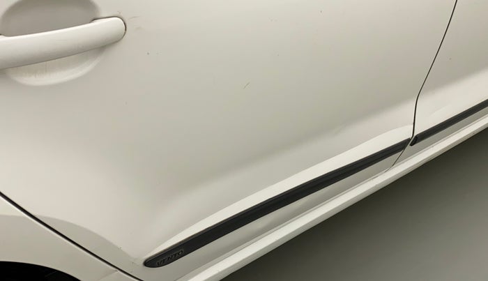 2011 Volkswagen Vento HIGHLINE PETROL AT, Petrol, Automatic, 61,100 km, Right rear door - Slightly dented