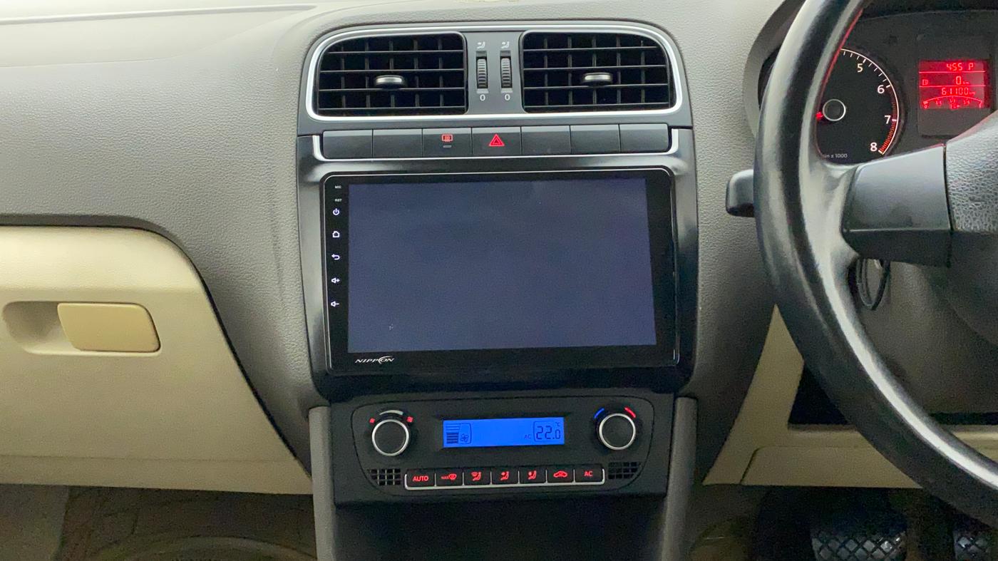 2011 Volkswagen Vento HIGHLINE PETROL AT, Petrol, Automatic, 61,100 km, Air Conditioner