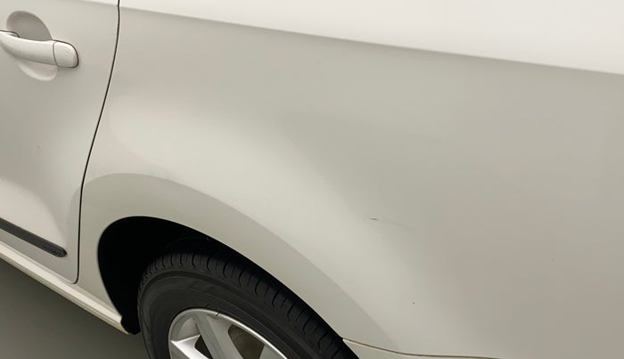 2011 Volkswagen Vento HIGHLINE PETROL AT, Petrol, Automatic, 61,100 km, Left quarter panel - Minor scratches