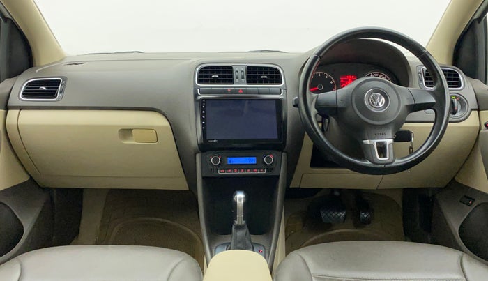 2011 Volkswagen Vento HIGHLINE PETROL AT, Petrol, Automatic, 61,100 km, Dashboard