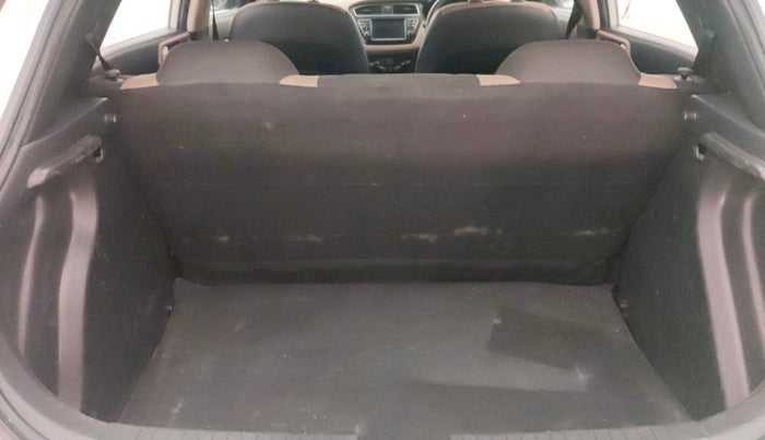 2020 Hyundai Elite i20 SPORTZ PLUS 1.2, Petrol, Manual, 57,476 km, Boot Inside