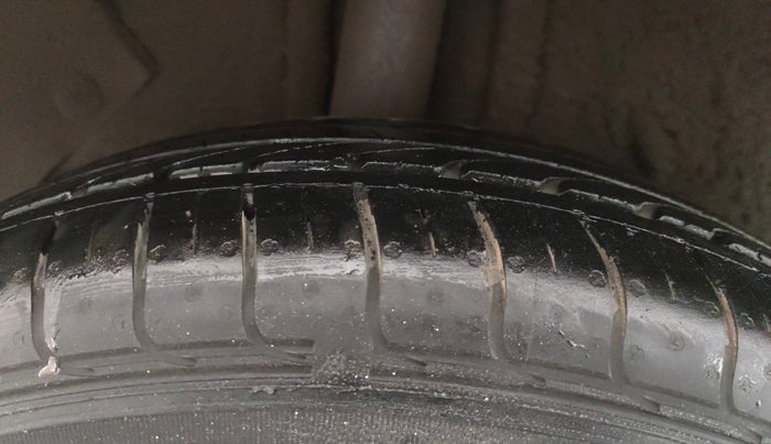 2020 Hyundai Elite i20 SPORTZ PLUS 1.2, Petrol, Manual, 57,476 km, Right Rear Tyre Tread