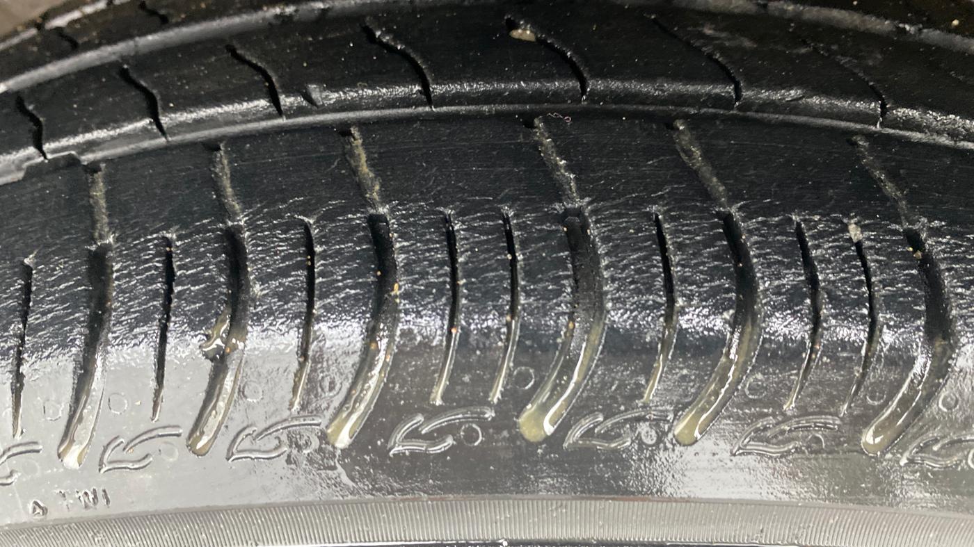 2020 Maruti S PRESSO VXI PLUS AMT, Petrol, Automatic, 34,517 km, Left Front Tyre Tread