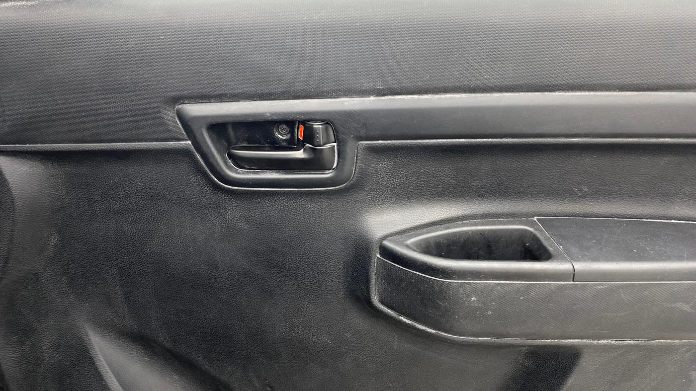 2020 Maruti S PRESSO VXI PLUS AMT, Petrol, Automatic, 34,517 km, Driver Side Door Panels Control