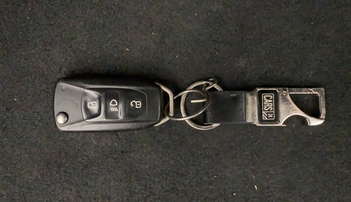 2017 Tata Tiago XZA PETROL, Petrol, Automatic, 45,408 km, Key Close Up