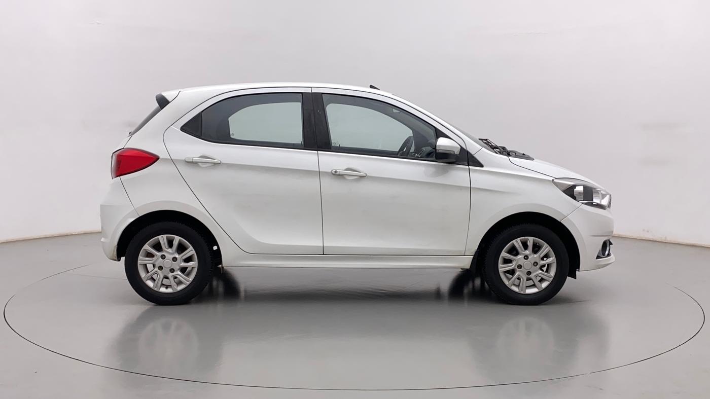 2017 Tata Tiago XZA PETROL, Petrol, Automatic, 45,408 km, Right Side View