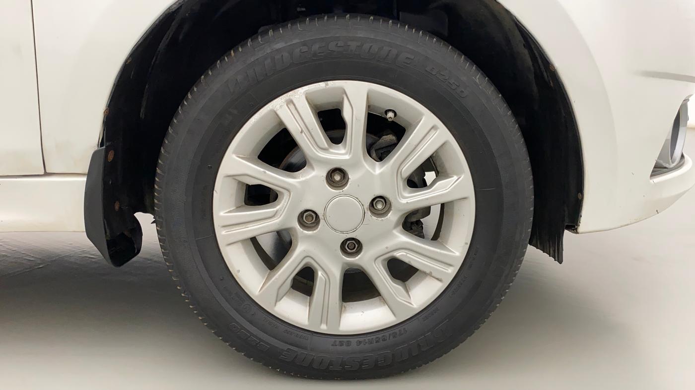 2017 Tata Tiago XZA PETROL, Petrol, Automatic, 45,408 km, Right Front Wheel