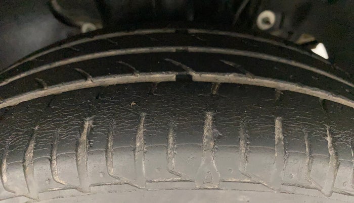 2017 Tata Tiago XZA PETROL, Petrol, Automatic, 45,408 km, Right Front Tyre Tread