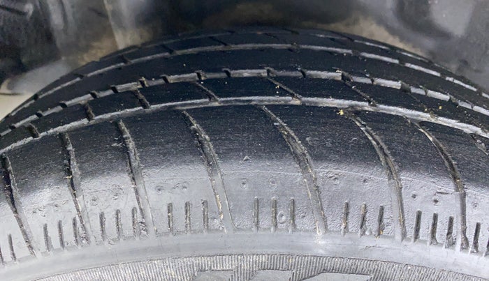 2015 Honda Amaze 1.5 SMT I DTEC, Diesel, Manual, 51,645 km, Right Rear Tyre Tread