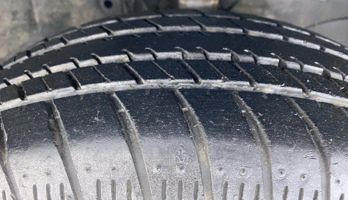 2015 Honda Amaze 1.5 SMT I DTEC, Diesel, Manual, 51,645 km, Right Front Tyre Tread