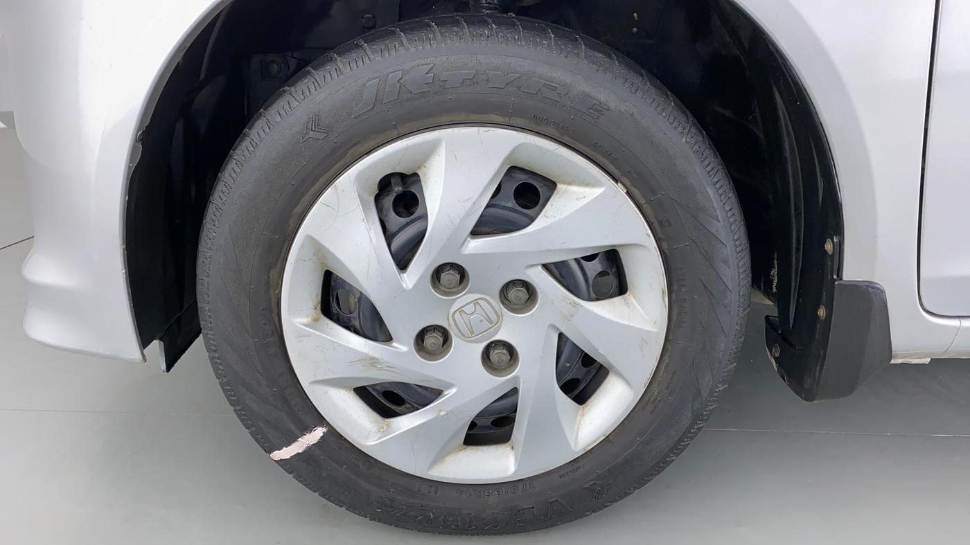 2015 Honda Amaze 1.5 SMT I DTEC, Diesel, Manual, 51,645 km, Left Front Wheel