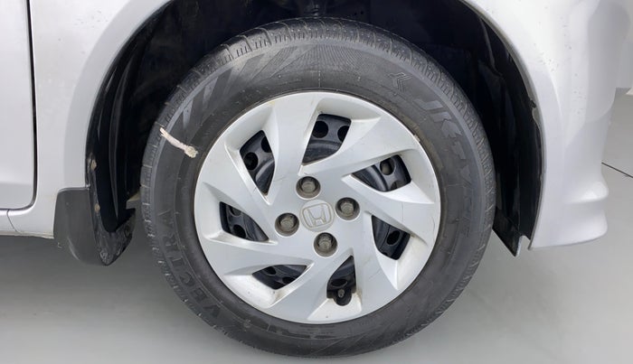2015 Honda Amaze 1.5 SMT I DTEC, Diesel, Manual, 51,645 km, Right Front Wheel