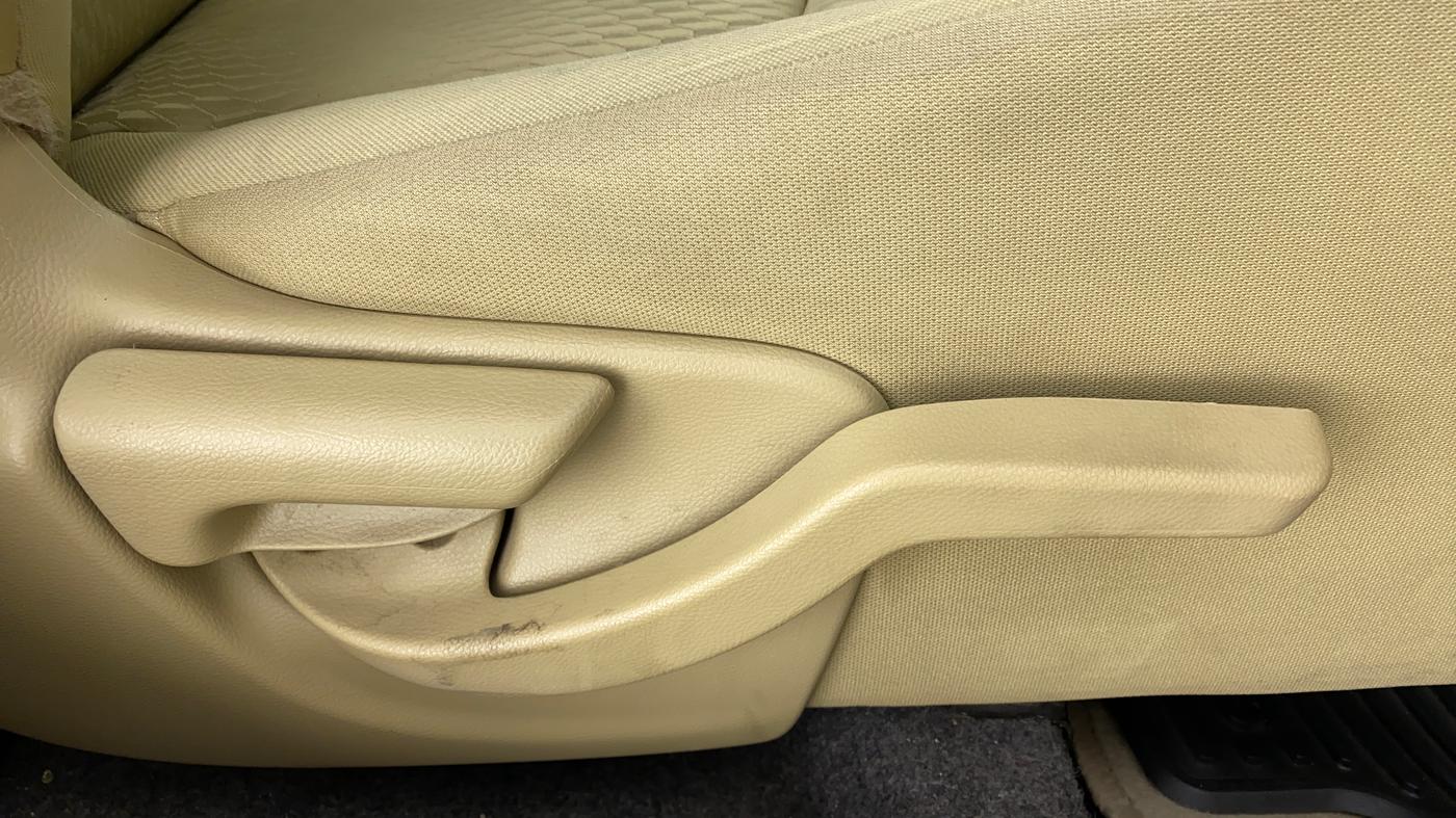 2015 Honda Amaze 1.5 SMT I DTEC, Diesel, Manual, 51,645 km, Driver Side Adjustment Panel