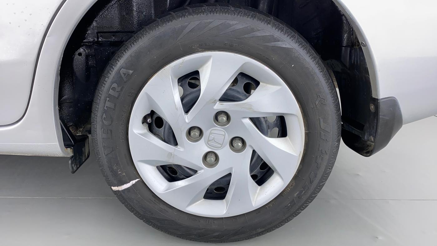 2015 Honda Amaze 1.5 SMT I DTEC, Diesel, Manual, 51,645 km, Left Rear Wheel