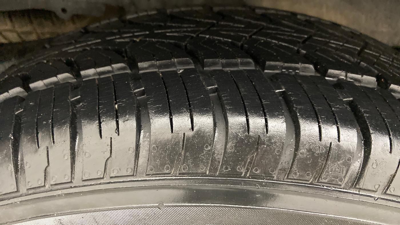 2018 Mahindra Scorpio S11, Diesel, Manual, 40,233 km, Right Rear Tyre Tread
