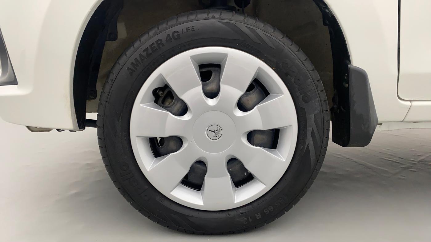 2014 Maruti Alto K10 VXI P, Petrol, Manual, 40,598 km, Left Front Wheel