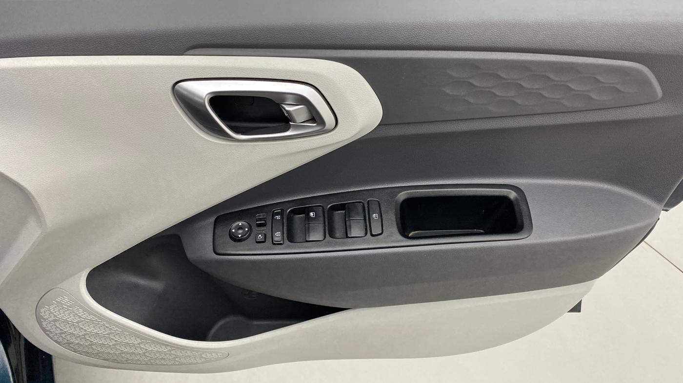 2019 Hyundai GRAND I10 NIOS SPORTZ 1.2 AT, Petrol, Automatic, 27,276 km, Driver Side Door Panels Control
