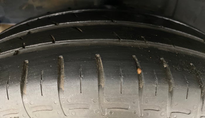 2019 Hyundai GRAND I10 NIOS SPORTZ 1.2 AT, Petrol, Automatic, 27,276 km, Right Rear Tyre Tread