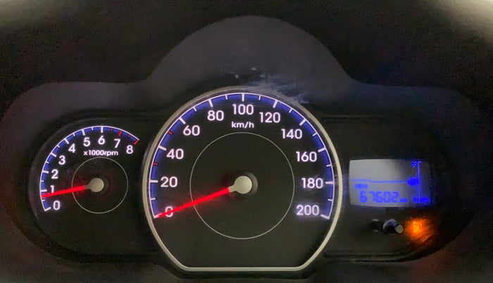 2012 Hyundai i10 MAGNA 1.2, Petrol, Manual, 67,944 km, Odometer Image
