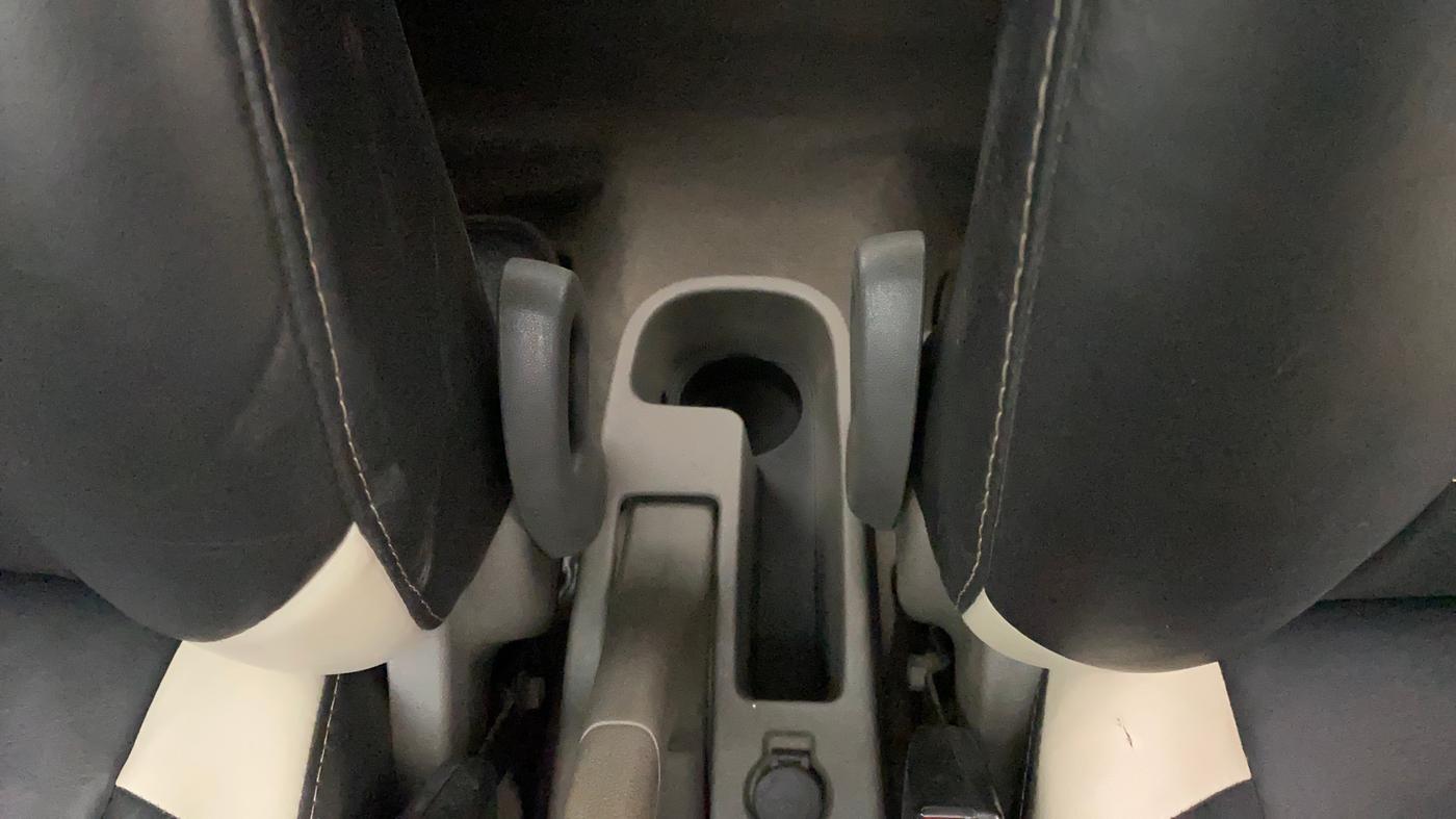 2012 Hyundai i10 MAGNA 1.2, Petrol, Manual, 67,944 km, Driver Side Adjustment Panel