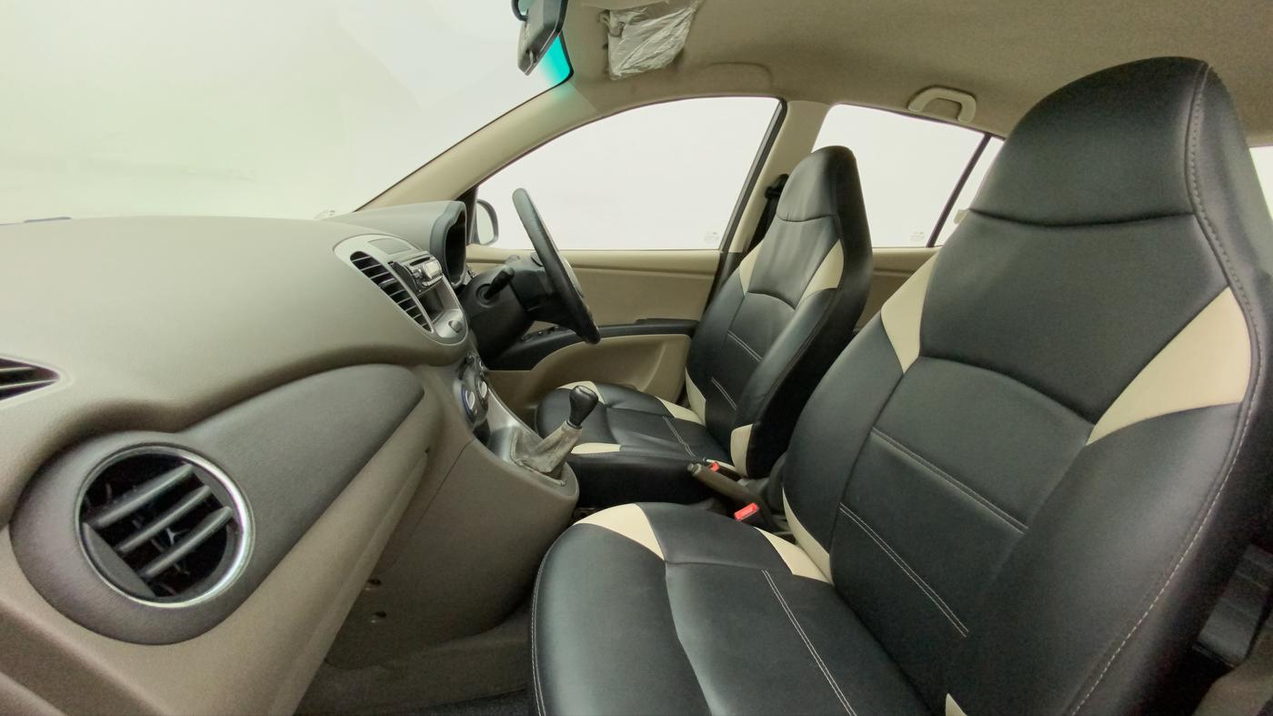 2012 Hyundai i10 MAGNA 1.2, Petrol, Manual, 67,944 km, Right Side Front Door Cabin