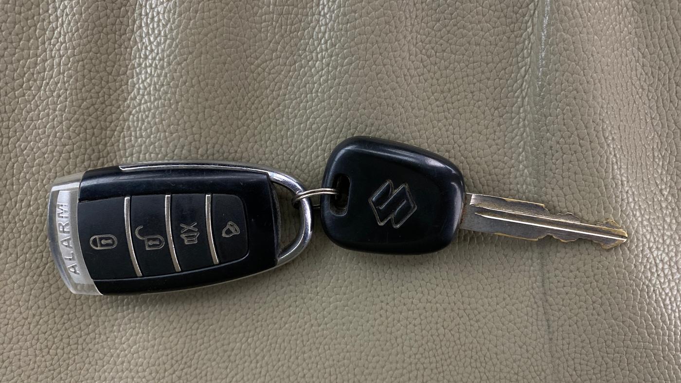 2017 Maruti Alto K10 VXI (O) AMT, Petrol, Automatic, 51,179 km, Key Close Up