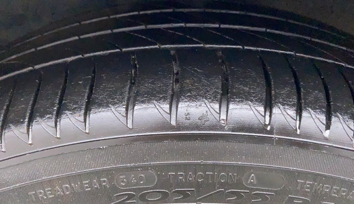 2015 Toyota Corolla Altis VL AT, Petrol, Automatic, 51,328 km, Left Front Tyre Tread