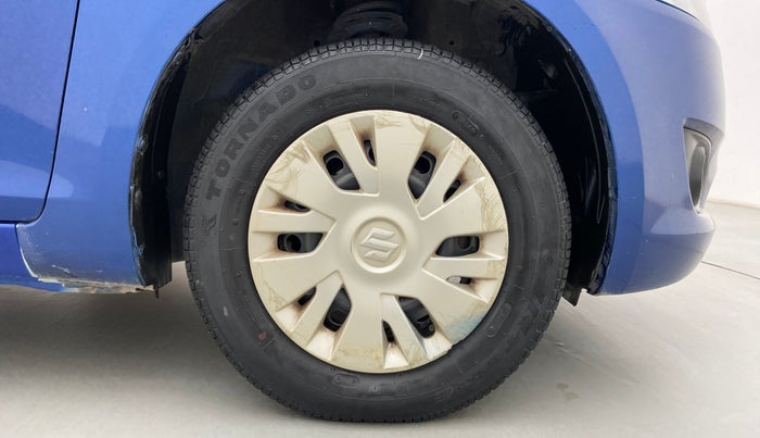 2014 Maruti Swift VXI, Petrol, Manual, 52,507 km, Right Front Wheel