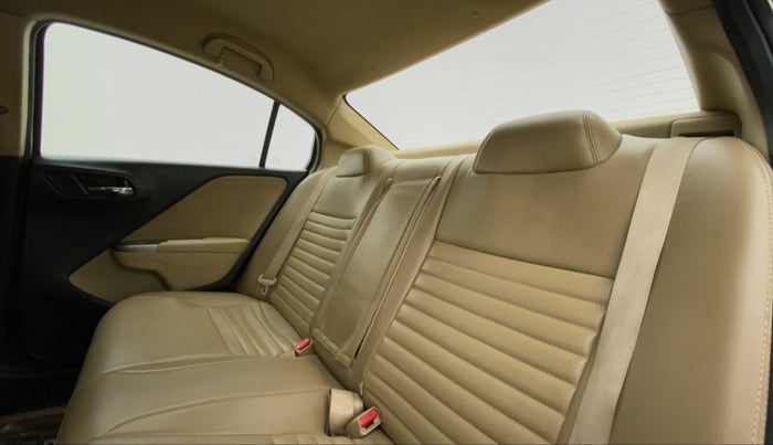 2014 Honda City V MT DIESEL, Diesel, Manual, 97,743 km, Right Side Rear Door Cabin