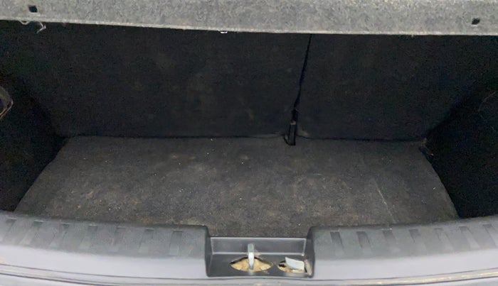 2015 Maruti Swift VDI ABS, Diesel, Manual, 64,811 km, Boot Inside