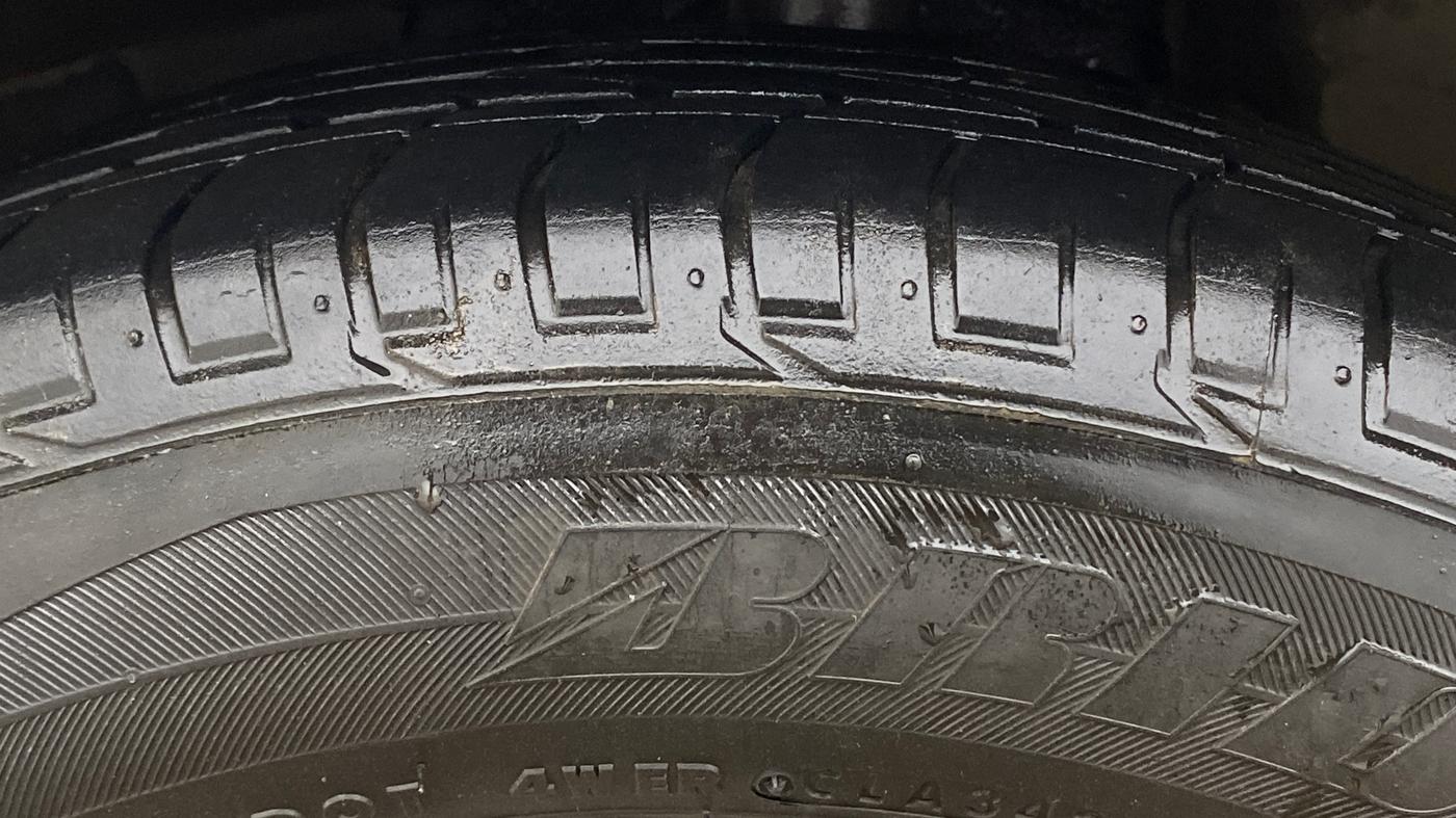 2021 Renault Duster RXS 1.3 TURBO PETROL MT, Petrol, Manual, 60,942 km, Left Front Tyre Tread