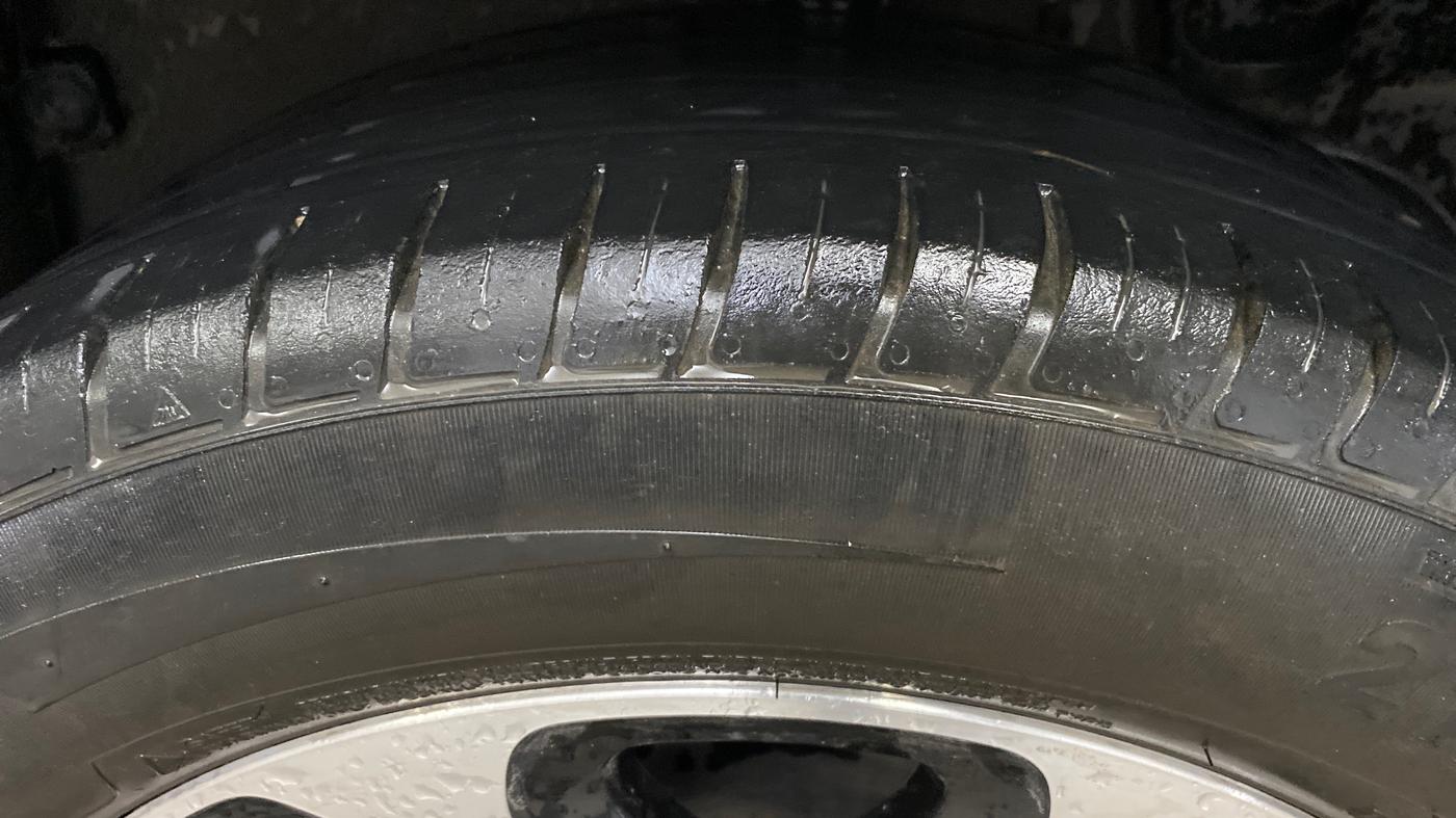2021 Renault Duster RXS 1.3 TURBO PETROL MT, Petrol, Manual, 42,060 km, Left Rear Tyre Tread
