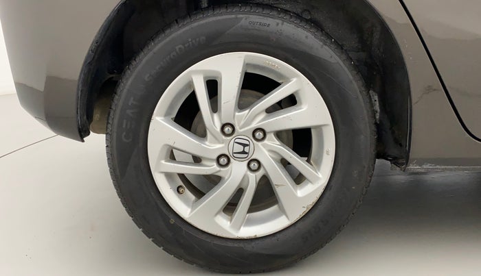 2017 Honda Jazz 1.2L I-VTEC V AT, Petrol, Automatic, 1,12,638 km, Right Rear Wheel