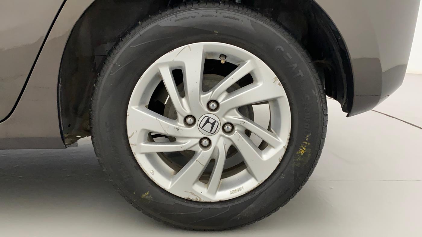 2017 Honda Jazz 1.2L I-VTEC V AT, Petrol, Automatic, 1,12,638 km, Left Rear Wheel