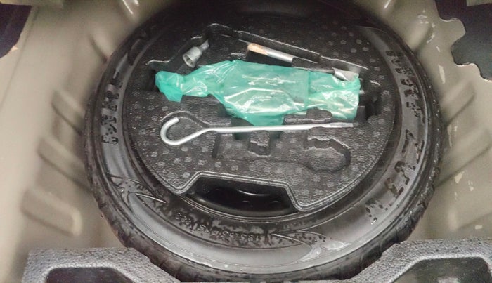 2016 Maruti Ciaz ZXI+ AT, Petrol, Automatic, 84,709 km, Spare Tyre