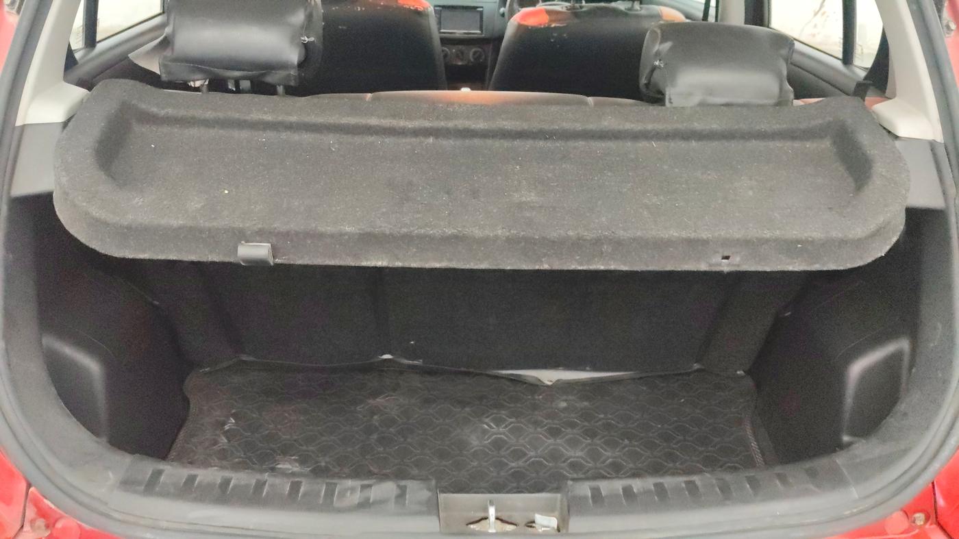 2013 Maruti Swift VXI, Petrol, Manual, 63,198 km, Boot Inside