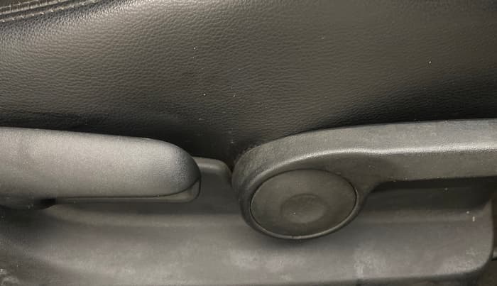 2016 Maruti Ciaz ZXI+ RS, Petrol, Manual, 84,888 km, Driver Side Adjustment Panel
