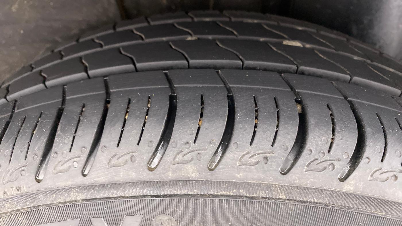 2021 Tata ALTROZ XM+ 1.2 RTN, Petrol, Manual, 12,864 km, Left Rear Tyre Tread
