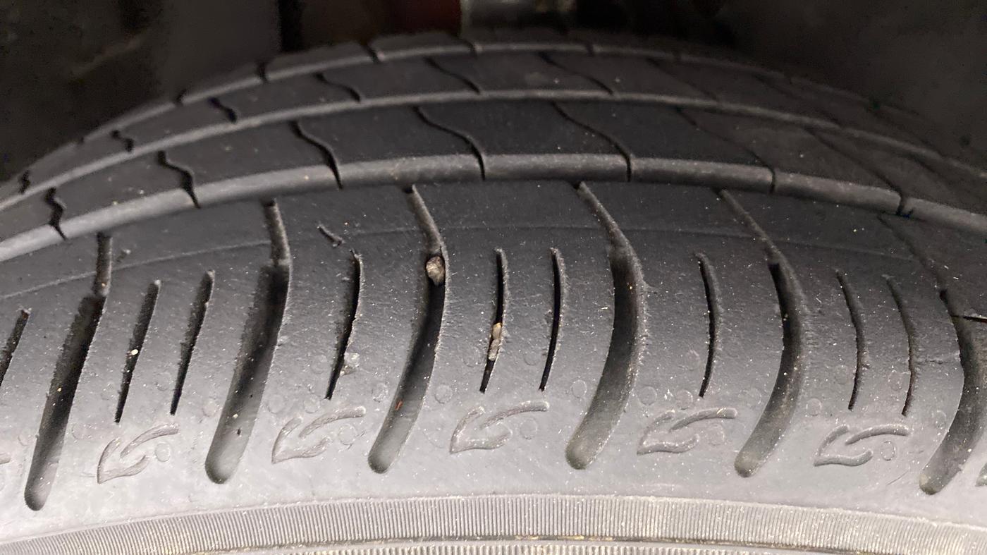 2021 Tata ALTROZ XM+ 1.2 RTN, Petrol, Manual, 12,864 km, Right Front Tyre Tread