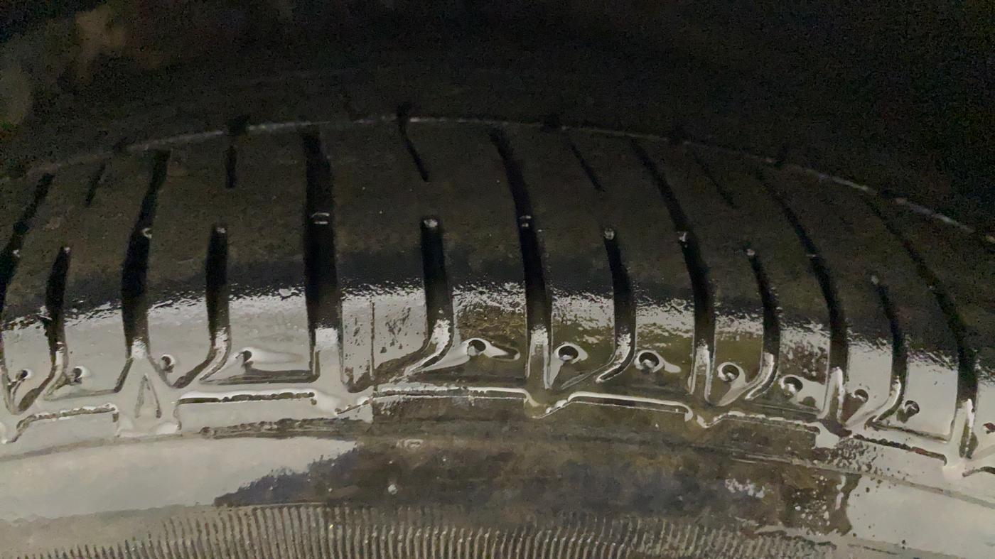 2017 Volkswagen Polo GT TSI AT, Petrol, Automatic, 1,04,094 km, Left Rear Tyre Tread