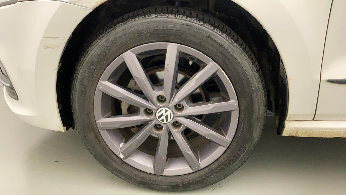 2017 Volkswagen Polo GT TSI AT, Petrol, Automatic, 1,04,094 km, Left Front Wheel