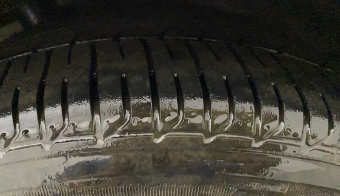 2017 Volkswagen Polo GT TSI AT, Petrol, Automatic, 1,04,094 km, Left Front Tyre Tread