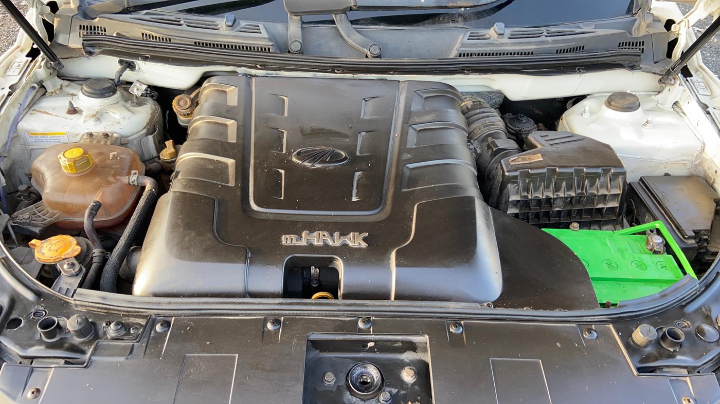 2018 Mahindra XUV500 W11 AT, Diesel, Automatic, 1,03,801 km, Engine View