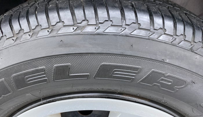 2019 Mahindra XUV500 W5 FWD, Diesel, Manual, 4,281 km, Right Rear Tyre Tread