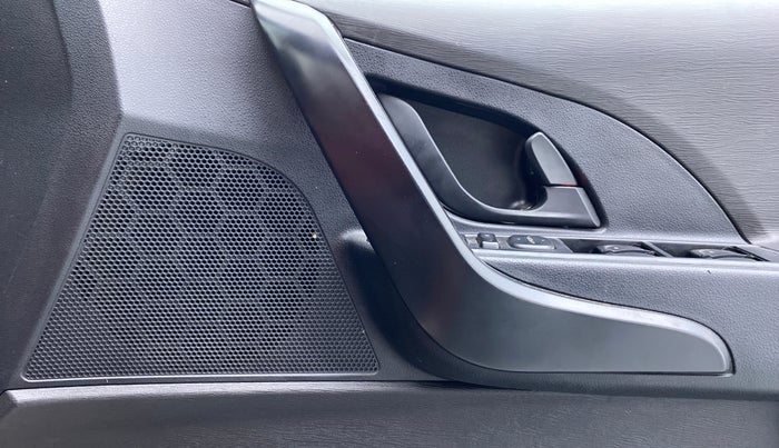 2019 Mahindra XUV500 W5 FWD, Diesel, Manual, 4,281 km, Speaker