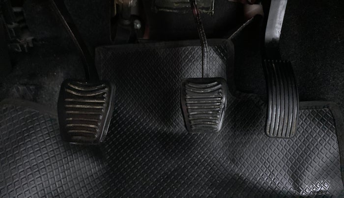 2019 Mahindra XUV500 W5 FWD, Diesel, Manual, 4,281 km, Pedals