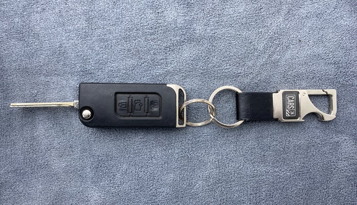 2019 Mahindra XUV500 W5 FWD, Diesel, Manual, 4,281 km, Key Close Up