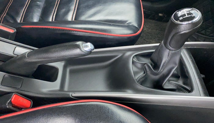 2019 Maruti Baleno DELTA 1.2 K12, CNG, Manual, 55,825 km, Gear Lever